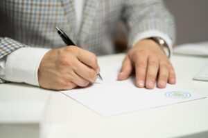 全身脱毛の都度払いとコース契約のメリットは何ですか？