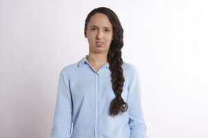 顔脱毛を都度払いで受けられるエステはどこがおすすめ？
